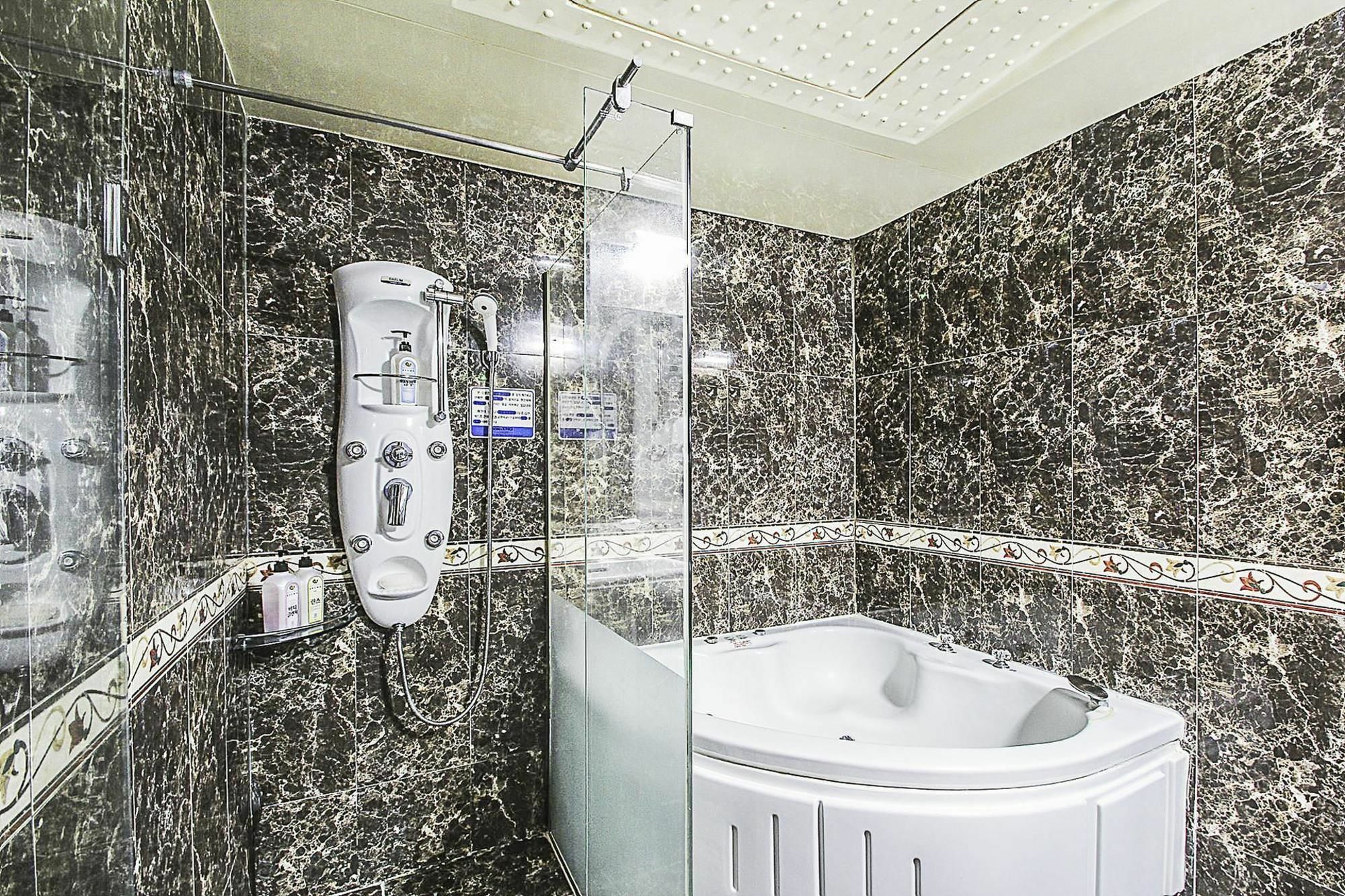 Haeundae Aone Hotel Busan Exterior photo