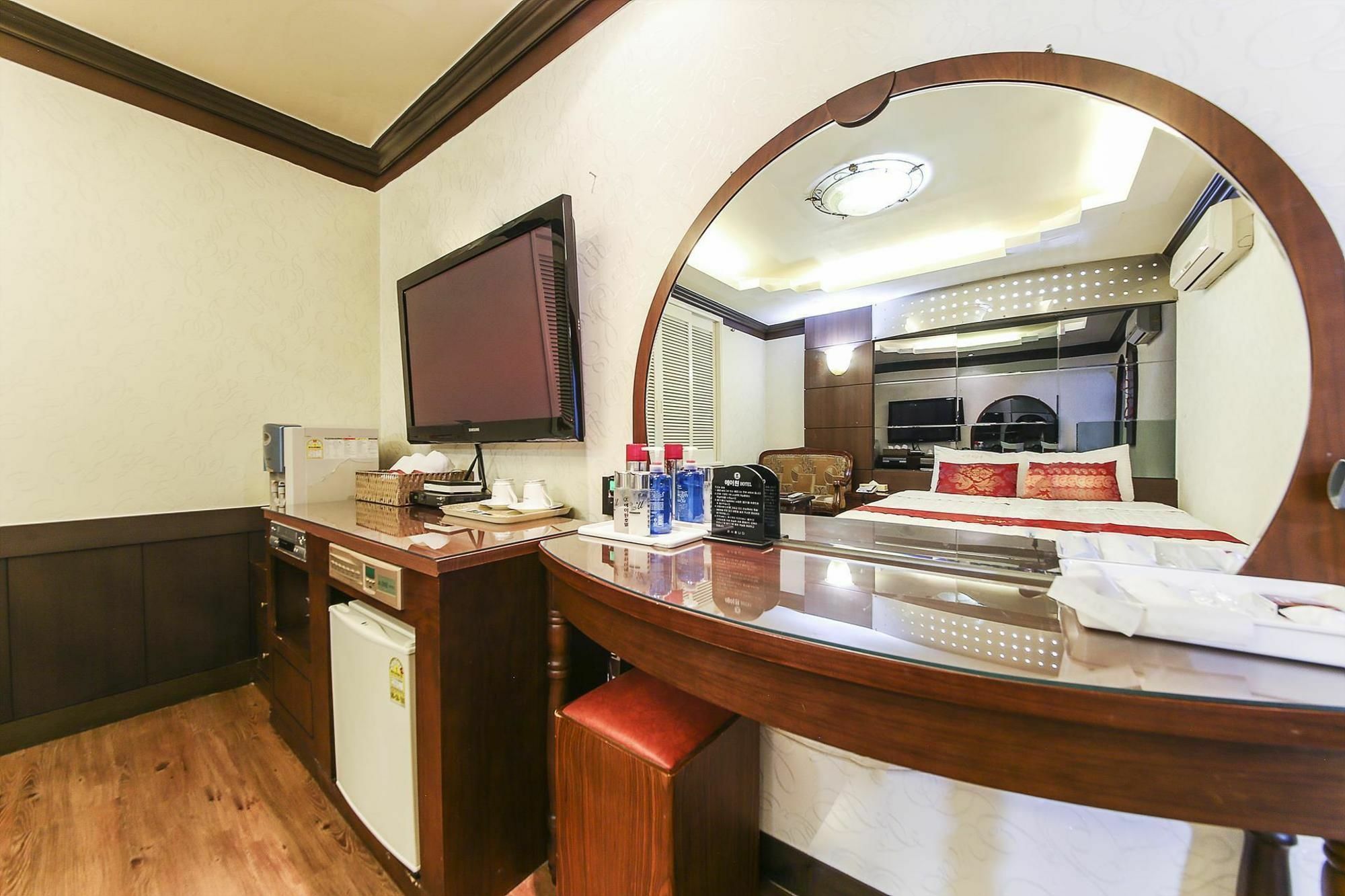 Haeundae Aone Hotel Busan Exterior photo